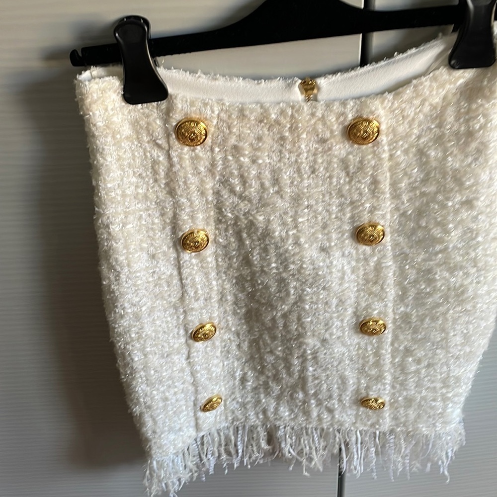 Balmain tweed white skirt with fringe and gold buttons